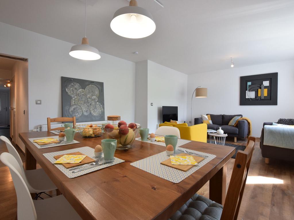 Modern Holiday Home In Bastogne With Fenced Garden Kültér fotó