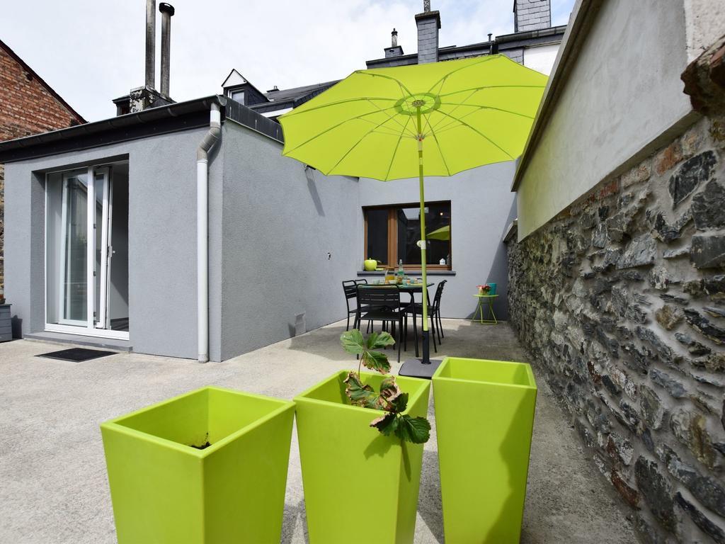 Modern Holiday Home In Bastogne With Fenced Garden Kültér fotó