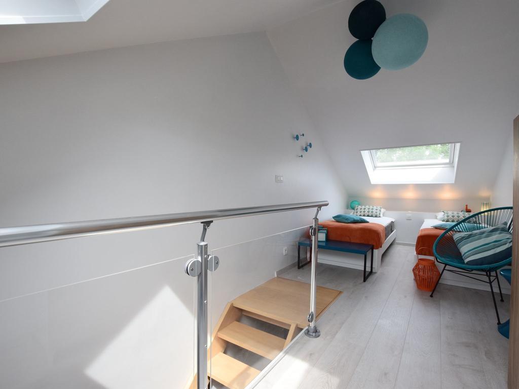 Modern Holiday Home In Bastogne With Fenced Garden Kültér fotó